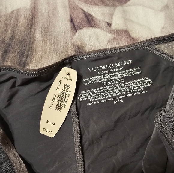 Victoria's Secret panties size M Color Gray - Picture 4 of 8